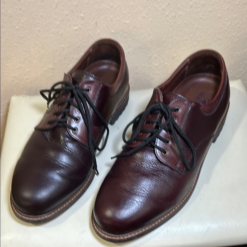 Neil M. Oxfords Size 10 1/2 EEE